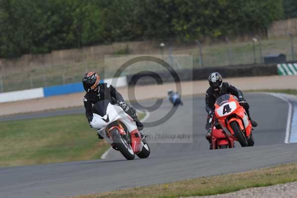 Motorcycle action photographs;Trackday digital images;donington;donington park leicestershire;donington photographs;event digital images;eventdigitalimages;no limits trackday;peter wileman photography;trackday;trackday photos