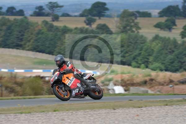 Motorcycle action photographs;Trackday digital images;donington;donington park leicestershire;donington photographs;event digital images;eventdigitalimages;no limits trackday;peter wileman photography;trackday;trackday photos