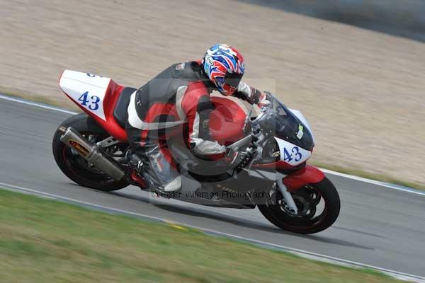 Motorcycle action photographs;Trackday digital images;donington;donington park leicestershire;donington photographs;event digital images;eventdigitalimages;no limits trackday;peter wileman photography;trackday;trackday photos