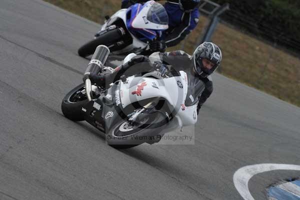 Motorcycle action photographs;Trackday digital images;donington;donington park leicestershire;donington photographs;event digital images;eventdigitalimages;no limits trackday;peter wileman photography;trackday;trackday photos