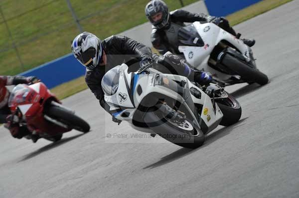 Motorcycle action photographs;Trackday digital images;donington;donington park leicestershire;donington photographs;event digital images;eventdigitalimages;no limits trackday;peter wileman photography;trackday;trackday photos