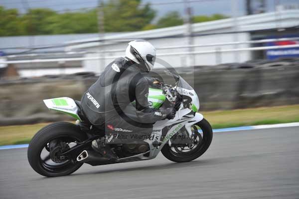 Motorcycle action photographs;Trackday digital images;donington;donington park leicestershire;donington photographs;event digital images;eventdigitalimages;no limits trackday;peter wileman photography;trackday;trackday photos