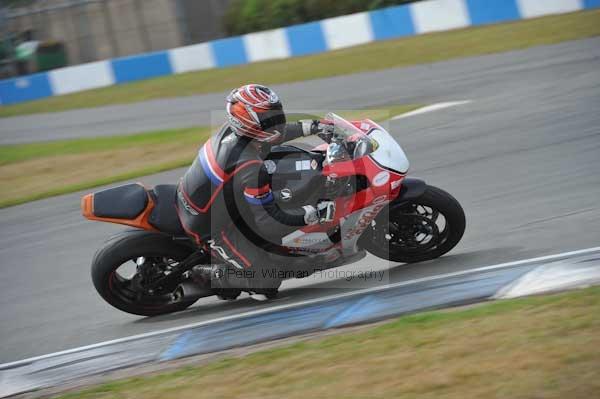 Motorcycle action photographs;Trackday digital images;donington;donington park leicestershire;donington photographs;event digital images;eventdigitalimages;no limits trackday;peter wileman photography;trackday;trackday photos