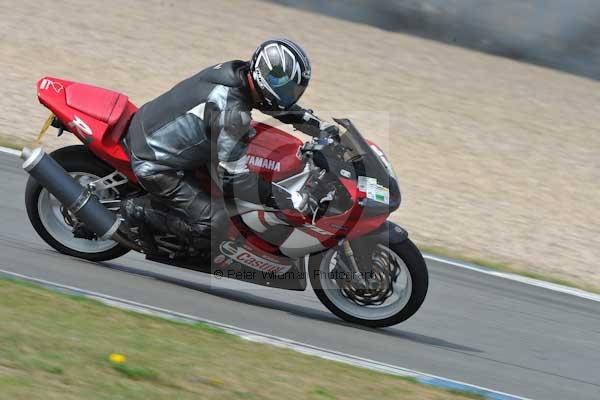 Motorcycle action photographs;Trackday digital images;donington;donington park leicestershire;donington photographs;event digital images;eventdigitalimages;no limits trackday;peter wileman photography;trackday;trackday photos