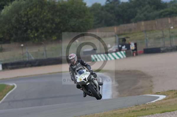 Motorcycle action photographs;Trackday digital images;donington;donington park leicestershire;donington photographs;event digital images;eventdigitalimages;no limits trackday;peter wileman photography;trackday;trackday photos