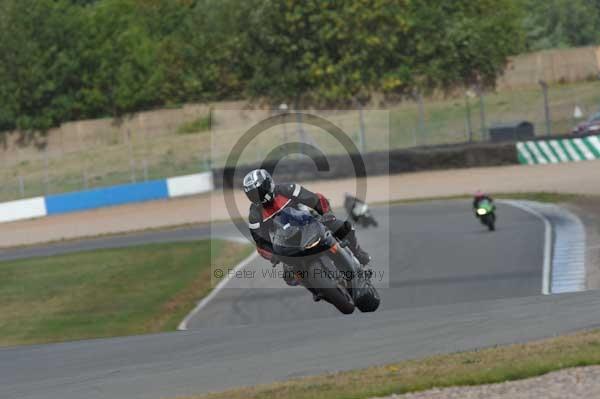 Motorcycle action photographs;Trackday digital images;donington;donington park leicestershire;donington photographs;event digital images;eventdigitalimages;no limits trackday;peter wileman photography;trackday;trackday photos