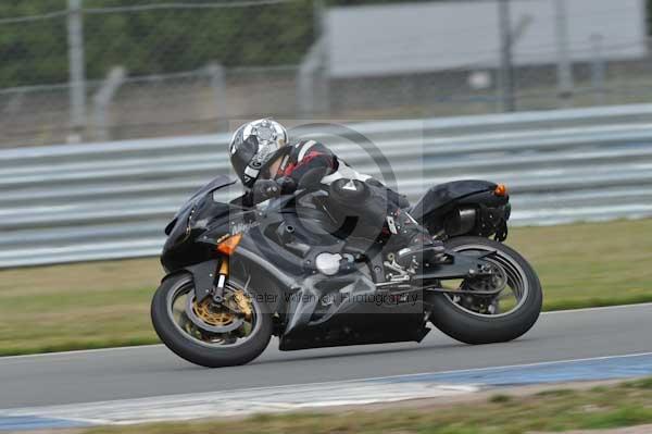 Motorcycle action photographs;Trackday digital images;donington;donington park leicestershire;donington photographs;event digital images;eventdigitalimages;no limits trackday;peter wileman photography;trackday;trackday photos