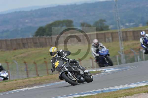 Motorcycle action photographs;Trackday digital images;donington;donington park leicestershire;donington photographs;event digital images;eventdigitalimages;no limits trackday;peter wileman photography;trackday;trackday photos