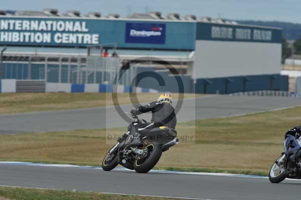 Motorcycle action photographs;Trackday digital images;donington;donington park leicestershire;donington photographs;event digital images;eventdigitalimages;no limits trackday;peter wileman photography;trackday;trackday photos