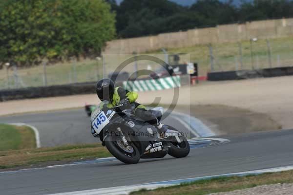 Motorcycle action photographs;Trackday digital images;donington;donington park leicestershire;donington photographs;event digital images;eventdigitalimages;no limits trackday;peter wileman photography;trackday;trackday photos