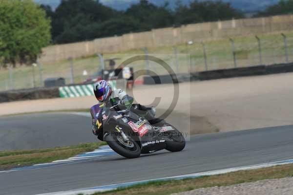 Motorcycle action photographs;Trackday digital images;donington;donington park leicestershire;donington photographs;event digital images;eventdigitalimages;no limits trackday;peter wileman photography;trackday;trackday photos