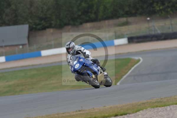 Motorcycle action photographs;Trackday digital images;donington;donington park leicestershire;donington photographs;event digital images;eventdigitalimages;no limits trackday;peter wileman photography;trackday;trackday photos