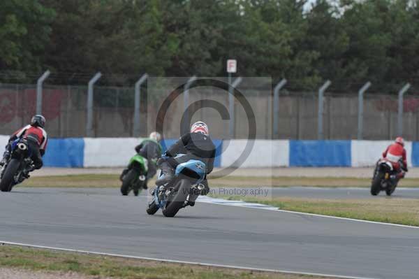 Motorcycle action photographs;Trackday digital images;donington;donington park leicestershire;donington photographs;event digital images;eventdigitalimages;no limits trackday;peter wileman photography;trackday;trackday photos