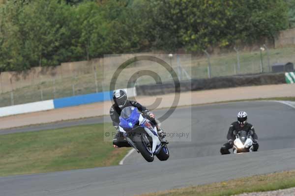 Motorcycle action photographs;Trackday digital images;donington;donington park leicestershire;donington photographs;event digital images;eventdigitalimages;no limits trackday;peter wileman photography;trackday;trackday photos