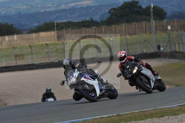 Motorcycle action photographs;Trackday digital images;donington;donington park leicestershire;donington photographs;event digital images;eventdigitalimages;no limits trackday;peter wileman photography;trackday;trackday photos