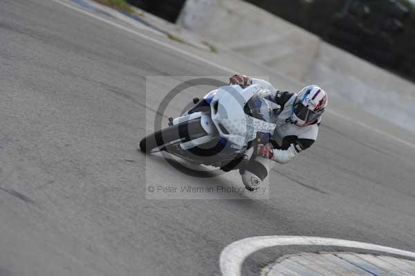 Motorcycle action photographs;Trackday digital images;donington;donington park leicestershire;donington photographs;event digital images;eventdigitalimages;no limits trackday;peter wileman photography;trackday;trackday photos