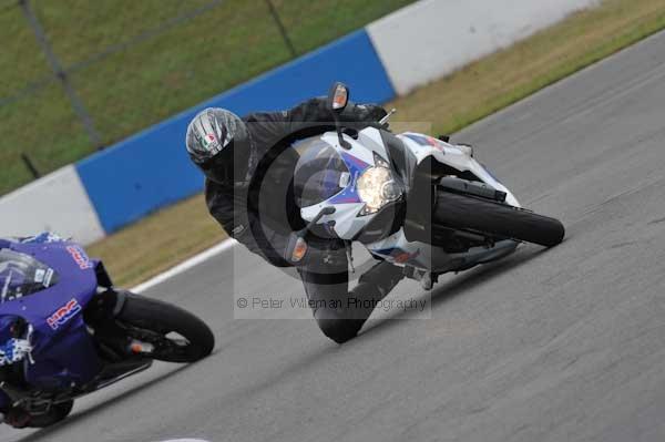 Motorcycle action photographs;Trackday digital images;donington;donington park leicestershire;donington photographs;event digital images;eventdigitalimages;no limits trackday;peter wileman photography;trackday;trackday photos