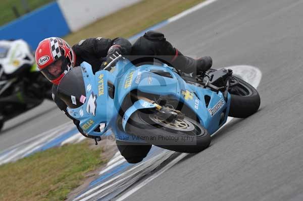 Motorcycle action photographs;Trackday digital images;donington;donington park leicestershire;donington photographs;event digital images;eventdigitalimages;no limits trackday;peter wileman photography;trackday;trackday photos