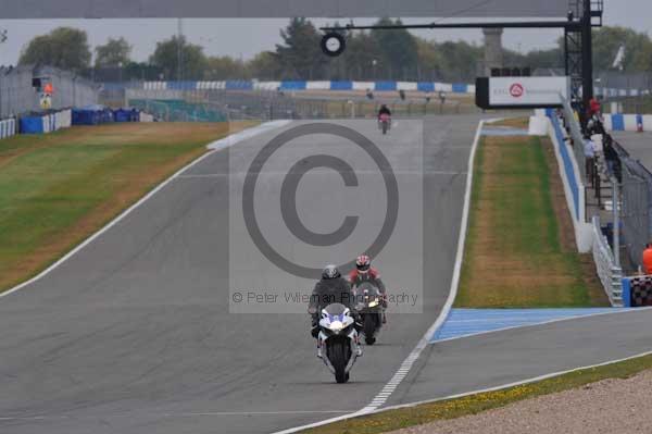 Motorcycle action photographs;Trackday digital images;donington;donington park leicestershire;donington photographs;event digital images;eventdigitalimages;no limits trackday;peter wileman photography;trackday;trackday photos