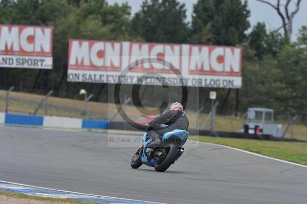 Motorcycle action photographs;Trackday digital images;donington;donington park leicestershire;donington photographs;event digital images;eventdigitalimages;no limits trackday;peter wileman photography;trackday;trackday photos