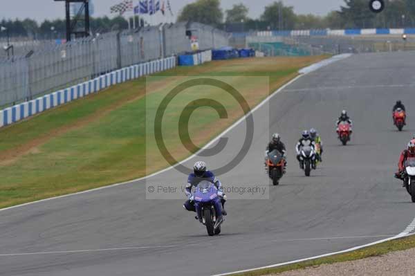 Motorcycle action photographs;Trackday digital images;donington;donington park leicestershire;donington photographs;event digital images;eventdigitalimages;no limits trackday;peter wileman photography;trackday;trackday photos