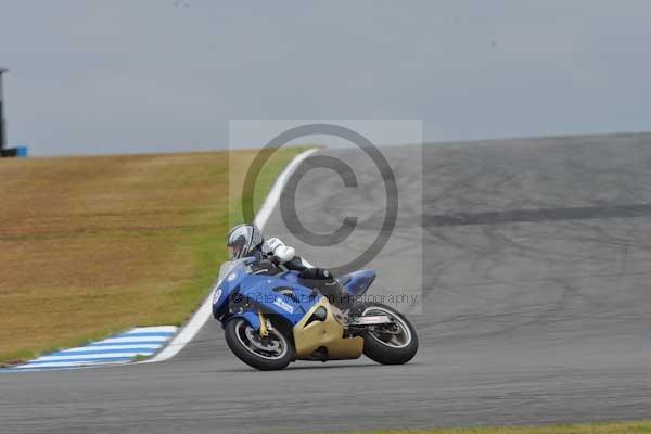 Motorcycle action photographs;Trackday digital images;donington;donington park leicestershire;donington photographs;event digital images;eventdigitalimages;no limits trackday;peter wileman photography;trackday;trackday photos