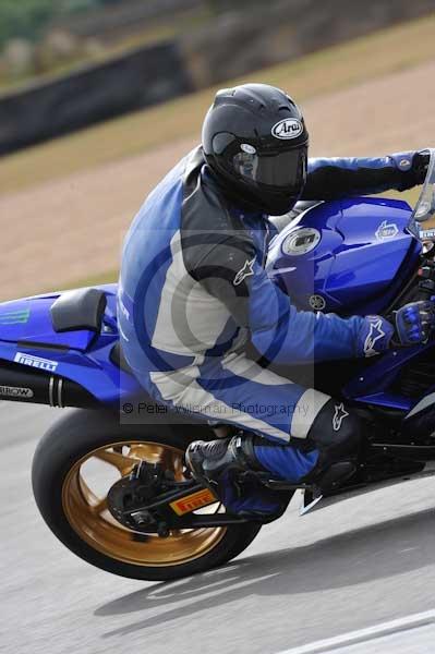 Motorcycle action photographs;Trackday digital images;donington;donington park leicestershire;donington photographs;event digital images;eventdigitalimages;no limits trackday;peter wileman photography;trackday;trackday photos