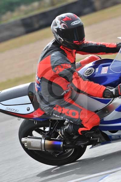 Motorcycle action photographs;Trackday digital images;donington;donington park leicestershire;donington photographs;event digital images;eventdigitalimages;no limits trackday;peter wileman photography;trackday;trackday photos