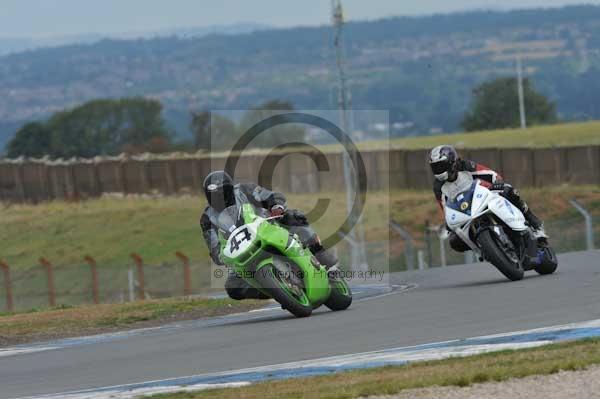 Motorcycle action photographs;Trackday digital images;donington;donington park leicestershire;donington photographs;event digital images;eventdigitalimages;no limits trackday;peter wileman photography;trackday;trackday photos