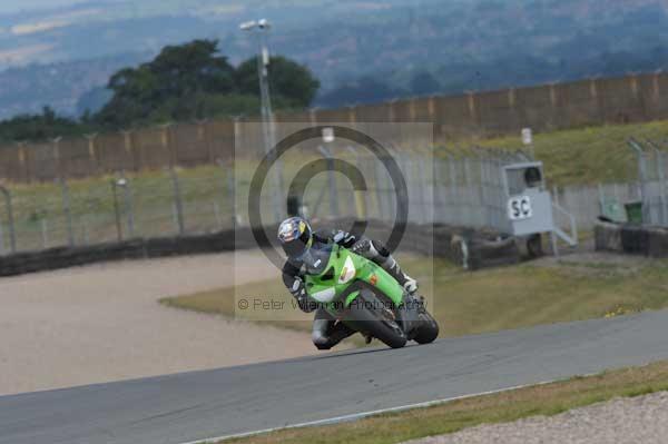 Motorcycle action photographs;Trackday digital images;donington;donington park leicestershire;donington photographs;event digital images;eventdigitalimages;no limits trackday;peter wileman photography;trackday;trackday photos