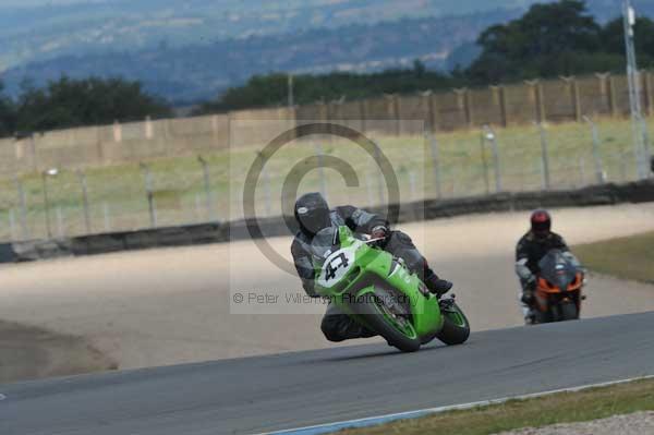 Motorcycle action photographs;Trackday digital images;donington;donington park leicestershire;donington photographs;event digital images;eventdigitalimages;no limits trackday;peter wileman photography;trackday;trackday photos