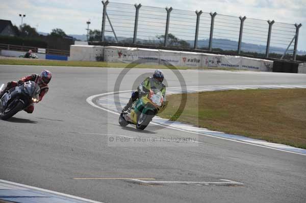 Motorcycle action photographs;Trackday digital images;donington;donington park leicestershire;donington photographs;event digital images;eventdigitalimages;no limits trackday;peter wileman photography;trackday;trackday photos