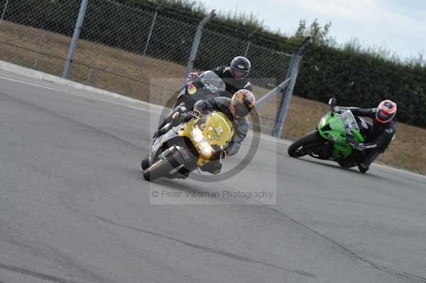 Motorcycle action photographs;Trackday digital images;donington;donington park leicestershire;donington photographs;event digital images;eventdigitalimages;no limits trackday;peter wileman photography;trackday;trackday photos