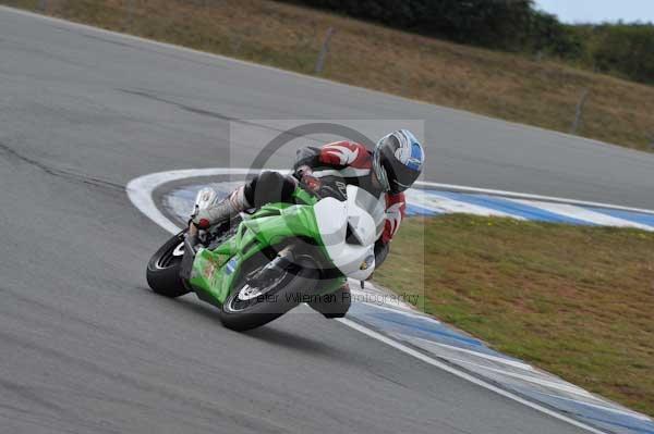 Motorcycle action photographs;Trackday digital images;donington;donington park leicestershire;donington photographs;event digital images;eventdigitalimages;no limits trackday;peter wileman photography;trackday;trackday photos