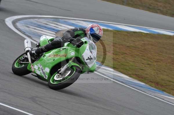 Motorcycle action photographs;Trackday digital images;donington;donington park leicestershire;donington photographs;event digital images;eventdigitalimages;no limits trackday;peter wileman photography;trackday;trackday photos