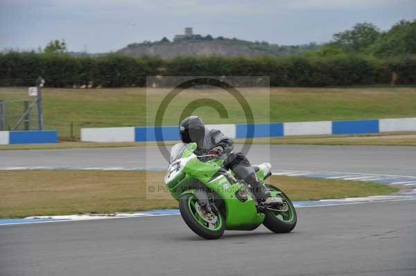 Motorcycle action photographs;Trackday digital images;donington;donington park leicestershire;donington photographs;event digital images;eventdigitalimages;no limits trackday;peter wileman photography;trackday;trackday photos