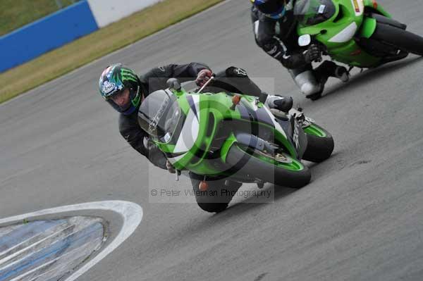 Motorcycle action photographs;Trackday digital images;donington;donington park leicestershire;donington photographs;event digital images;eventdigitalimages;no limits trackday;peter wileman photography;trackday;trackday photos