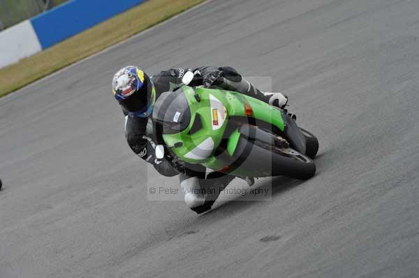 Motorcycle action photographs;Trackday digital images;donington;donington park leicestershire;donington photographs;event digital images;eventdigitalimages;no limits trackday;peter wileman photography;trackday;trackday photos