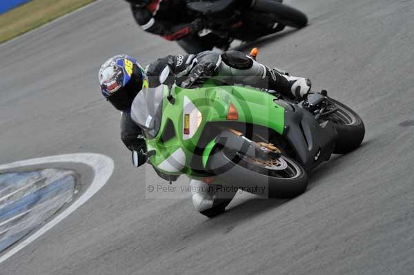 Motorcycle action photographs;Trackday digital images;donington;donington park leicestershire;donington photographs;event digital images;eventdigitalimages;no limits trackday;peter wileman photography;trackday;trackday photos