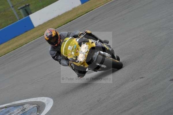 Motorcycle action photographs;Trackday digital images;donington;donington park leicestershire;donington photographs;event digital images;eventdigitalimages;no limits trackday;peter wileman photography;trackday;trackday photos