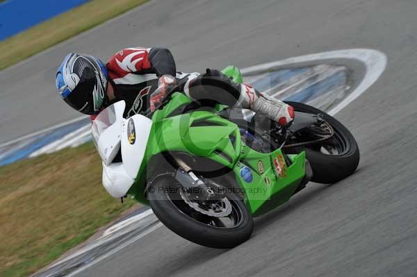 Motorcycle action photographs;Trackday digital images;donington;donington park leicestershire;donington photographs;event digital images;eventdigitalimages;no limits trackday;peter wileman photography;trackday;trackday photos