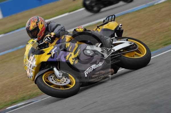 Motorcycle action photographs;Trackday digital images;donington;donington park leicestershire;donington photographs;event digital images;eventdigitalimages;no limits trackday;peter wileman photography;trackday;trackday photos