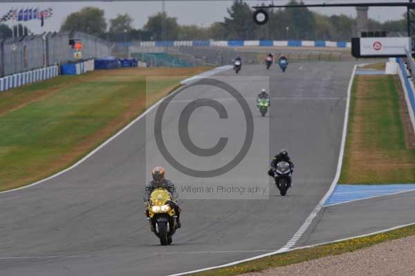 Motorcycle action photographs;Trackday digital images;donington;donington park leicestershire;donington photographs;event digital images;eventdigitalimages;no limits trackday;peter wileman photography;trackday;trackday photos