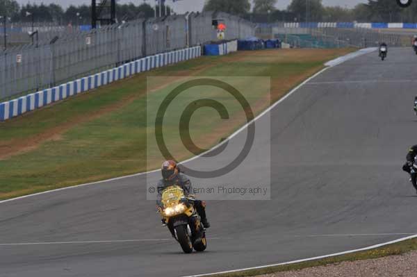 Motorcycle action photographs;Trackday digital images;donington;donington park leicestershire;donington photographs;event digital images;eventdigitalimages;no limits trackday;peter wileman photography;trackday;trackday photos