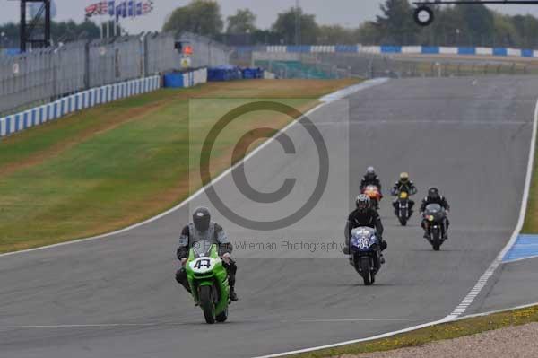 Motorcycle action photographs;Trackday digital images;donington;donington park leicestershire;donington photographs;event digital images;eventdigitalimages;no limits trackday;peter wileman photography;trackday;trackday photos