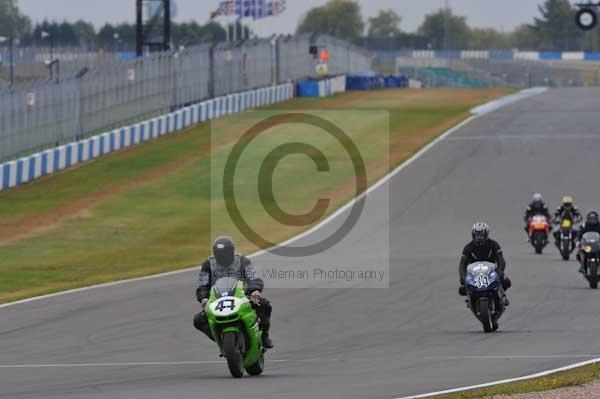 Motorcycle action photographs;Trackday digital images;donington;donington park leicestershire;donington photographs;event digital images;eventdigitalimages;no limits trackday;peter wileman photography;trackday;trackday photos