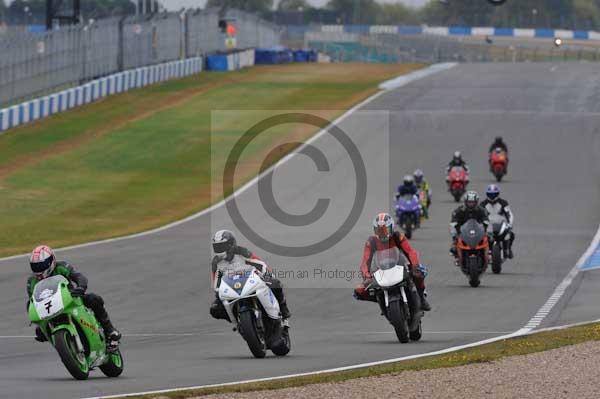 Motorcycle action photographs;Trackday digital images;donington;donington park leicestershire;donington photographs;event digital images;eventdigitalimages;no limits trackday;peter wileman photography;trackday;trackday photos