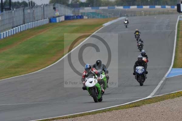 Motorcycle action photographs;Trackday digital images;donington;donington park leicestershire;donington photographs;event digital images;eventdigitalimages;no limits trackday;peter wileman photography;trackday;trackday photos