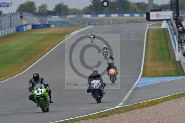 Motorcycle action photographs;Trackday digital images;donington;donington park leicestershire;donington photographs;event digital images;eventdigitalimages;no limits trackday;peter wileman photography;trackday;trackday photos