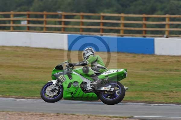 Motorcycle action photographs;Trackday digital images;donington;donington park leicestershire;donington photographs;event digital images;eventdigitalimages;no limits trackday;peter wileman photography;trackday;trackday photos